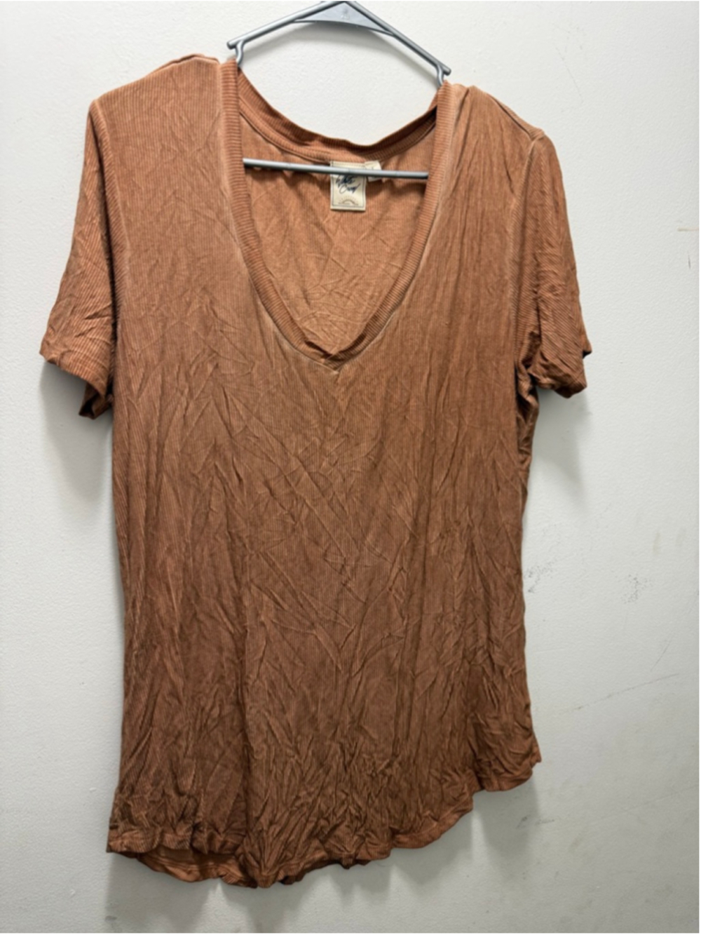Women's White Crow Short Sleeve Ribbed V-Neck Tee Brown Size L